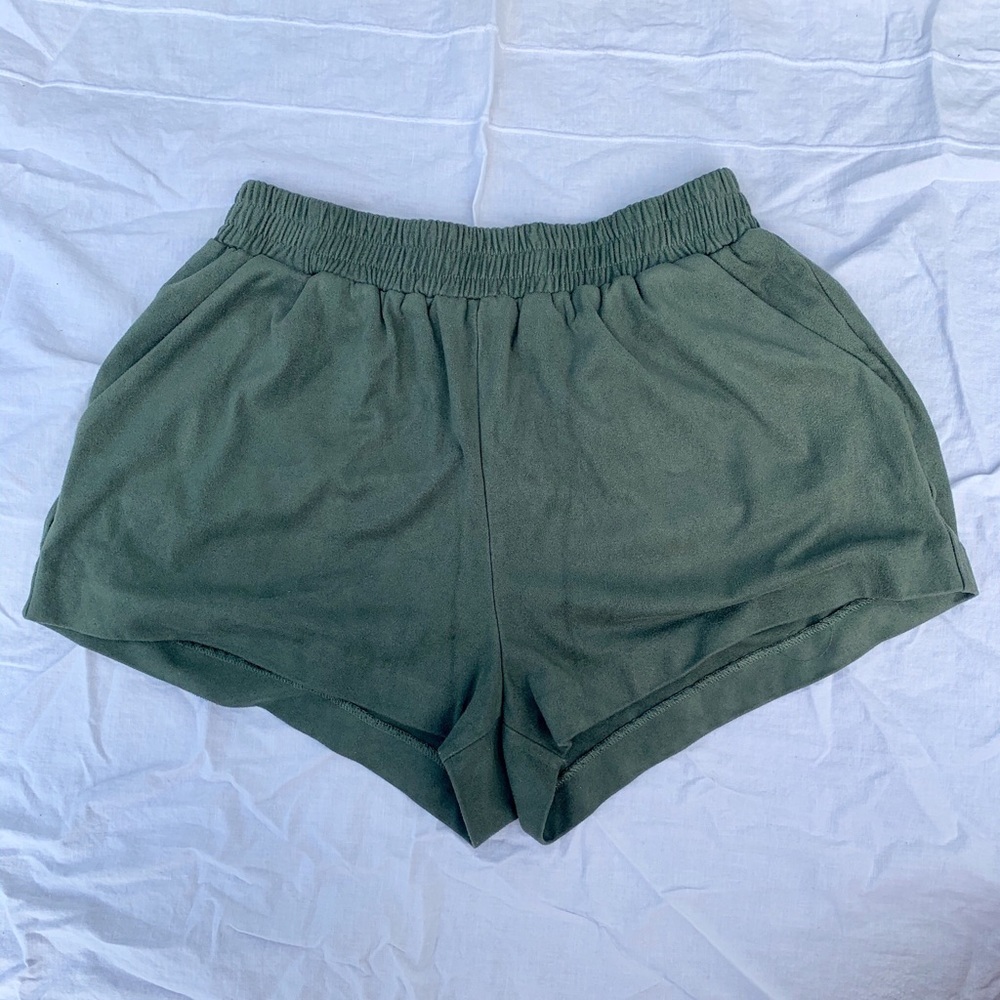 Mossy Green Loose Shorts Size S